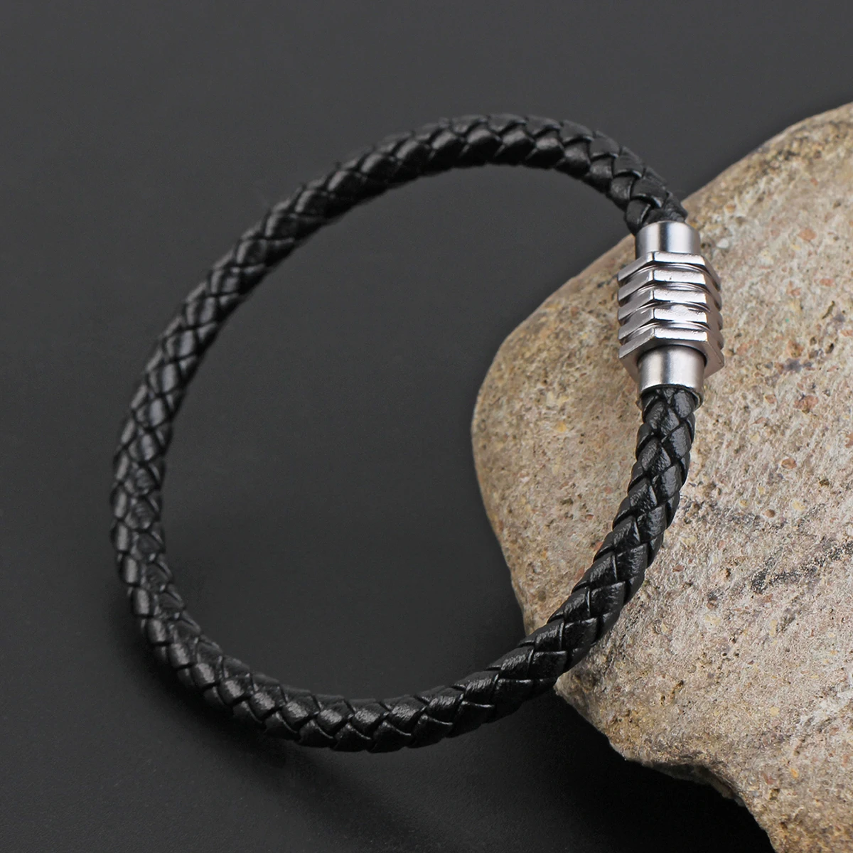 Мужской магнитный браслет