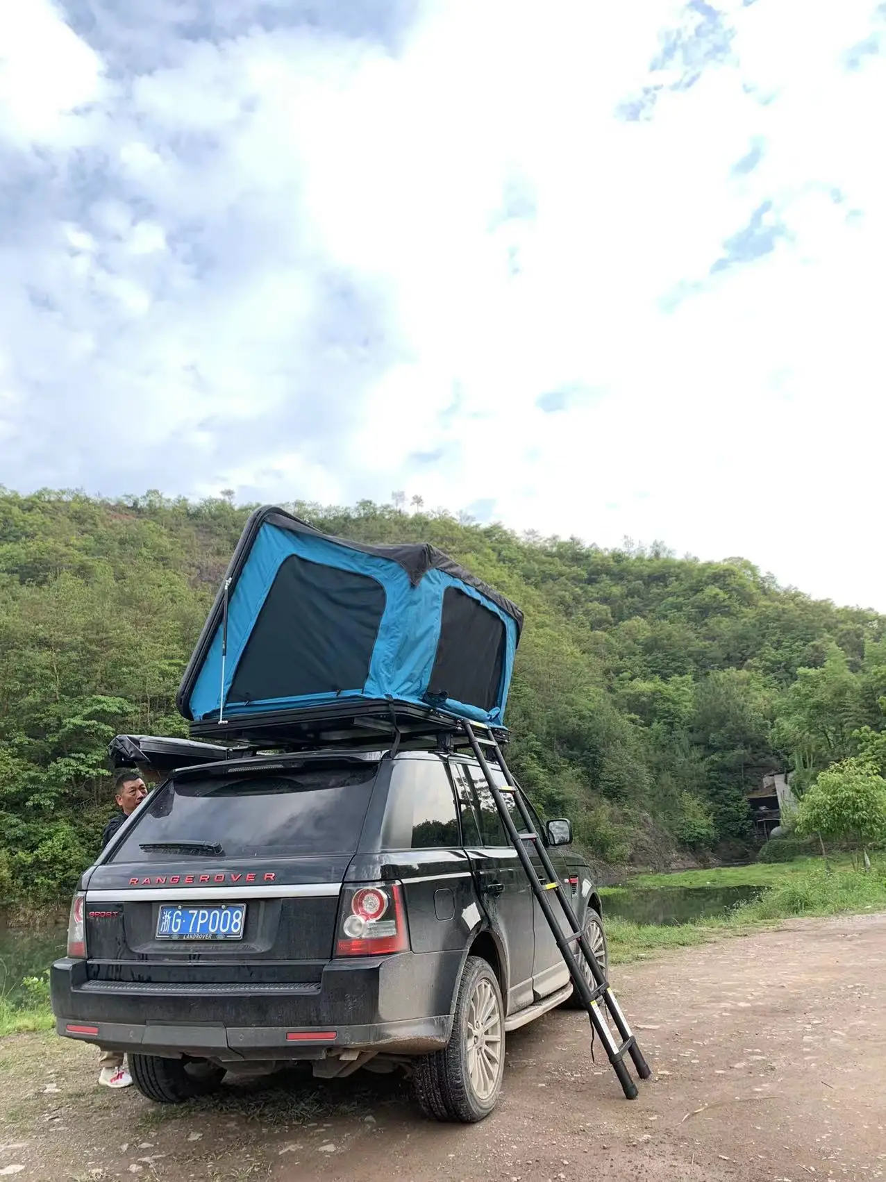 Travel Folding Aluminum 4 Person Car Roof Top Tent Mini truck bed overland camper