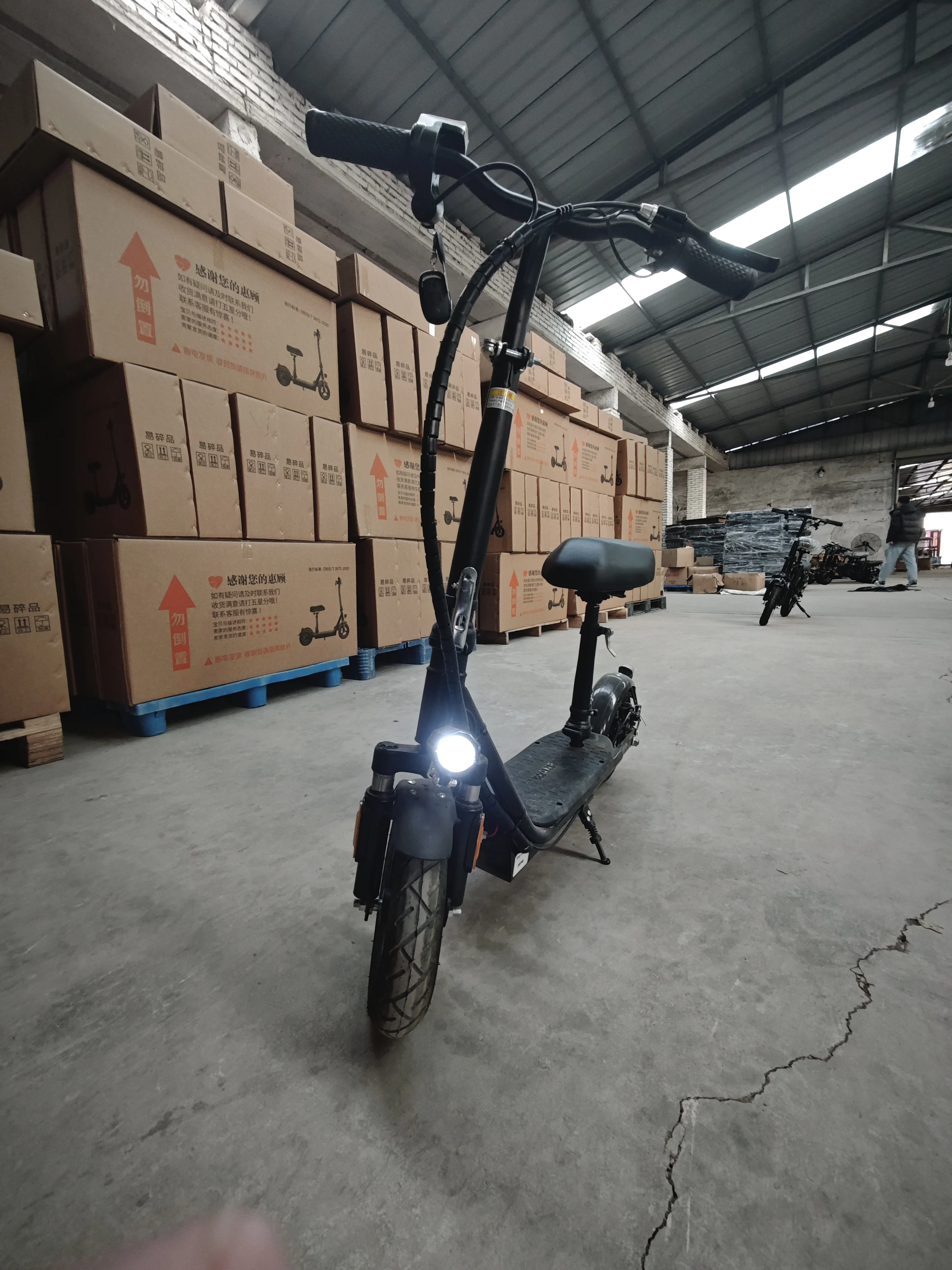 2025 New Model Foldable Electric Scooter 500W 48V Lightweight Aluminum Frame Hot Selling Folding Electric Scooter