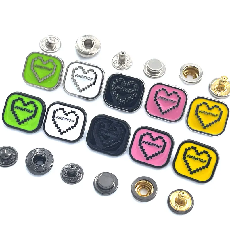 Suits Colorful 4 part Painted Heart Shape Cute Customized Logo Ring Snap Luxury Buttons For Clothing