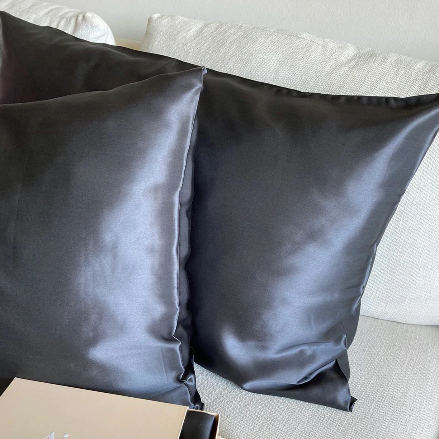 wholesale custom made envelope style white soft silk pillowcase mulbery-silk pillowcases with zipper  packaging with logo