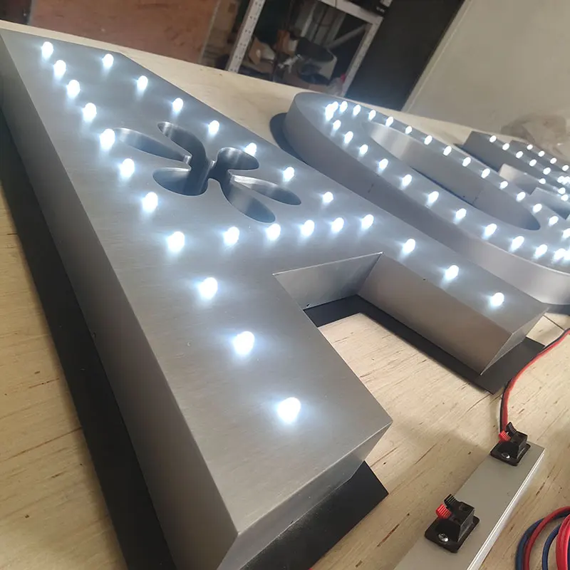 Наружная светодиодная рекламная 3D табличка с отверстиями буквами именная доска для магазина