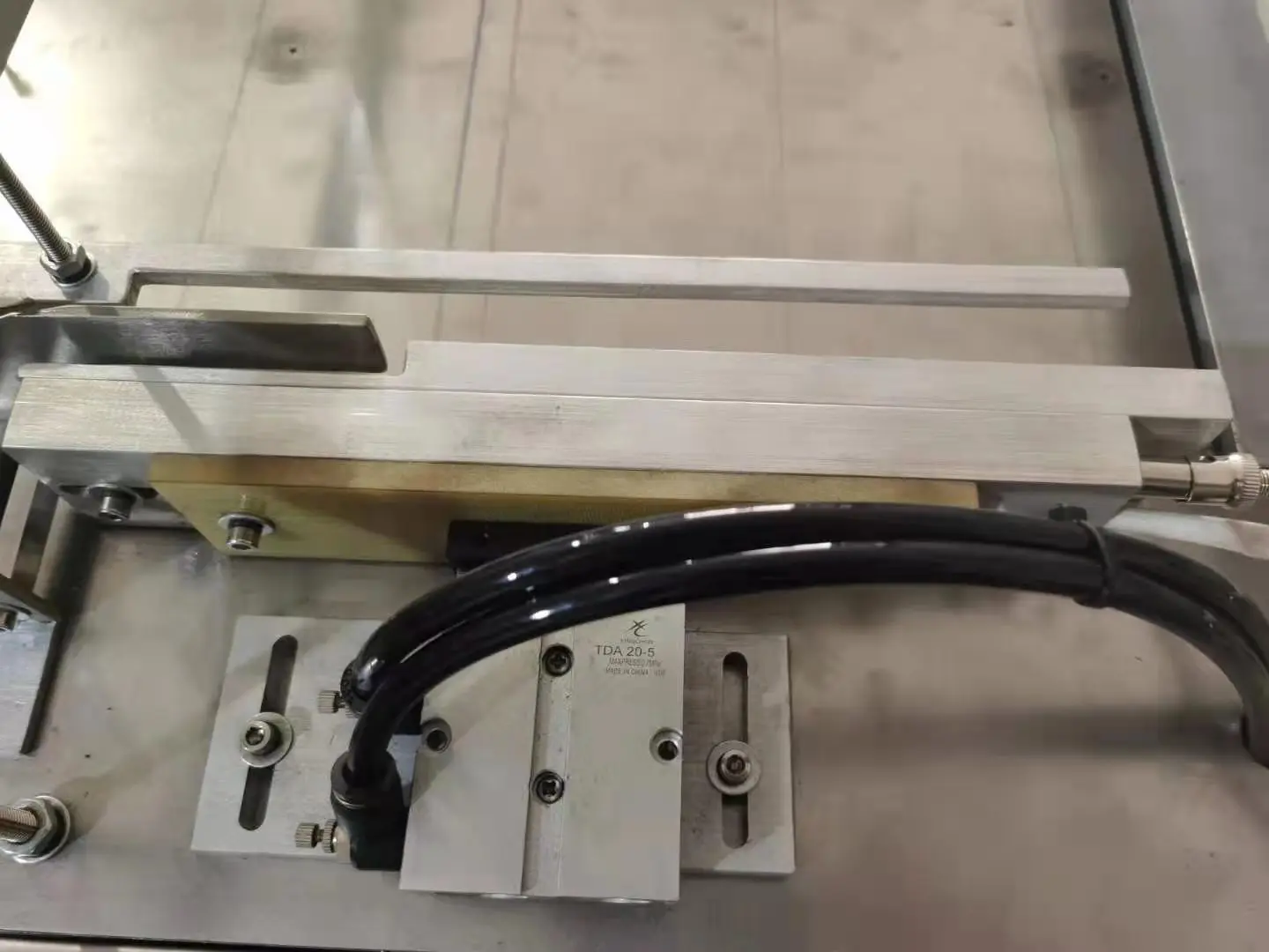 Semi Automatic Small Boxes Cellophane Packaging Machine (also supply automatic model)