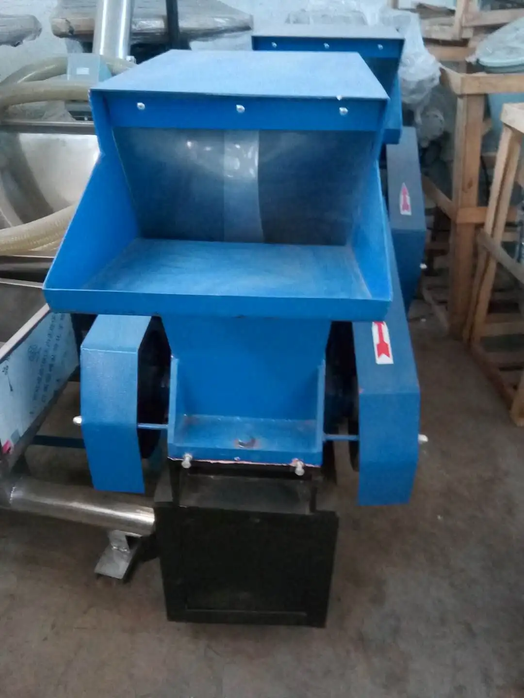Industrial crusher machine for Plastic Sheet Flake Bottle Recycling SWP400