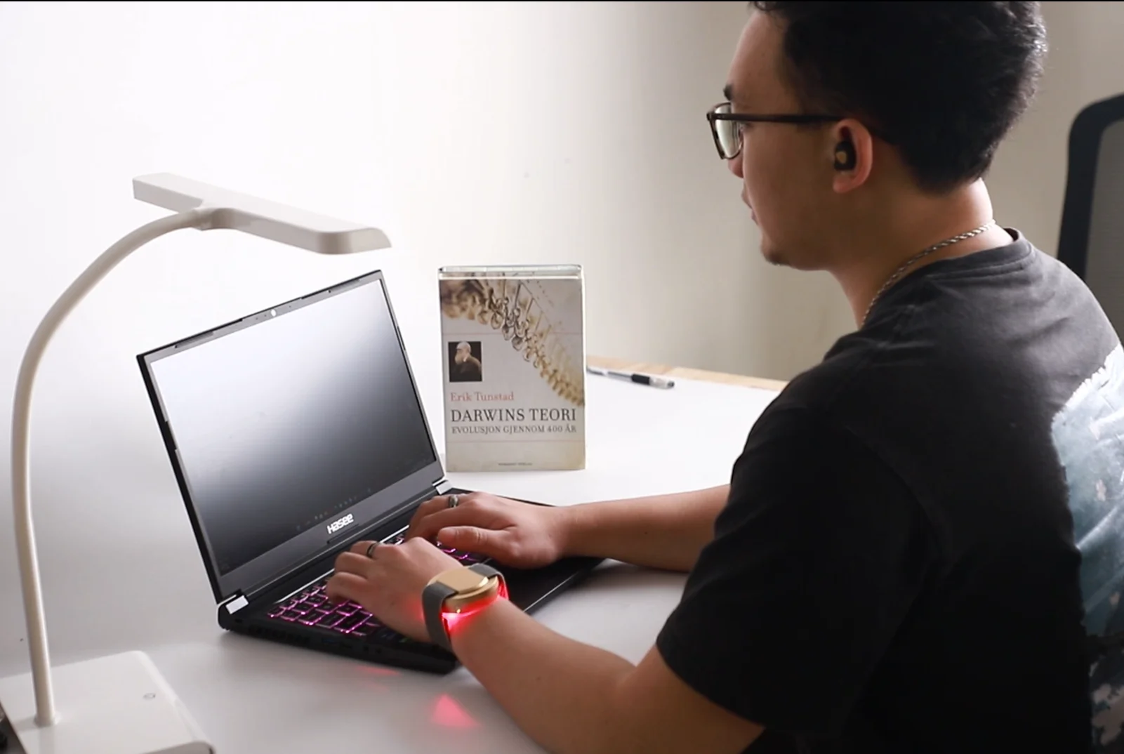 Kinreen 60mm 6W Red Light Therapy Device Mini Infrared Therapy For Wristband Pain Relief Device