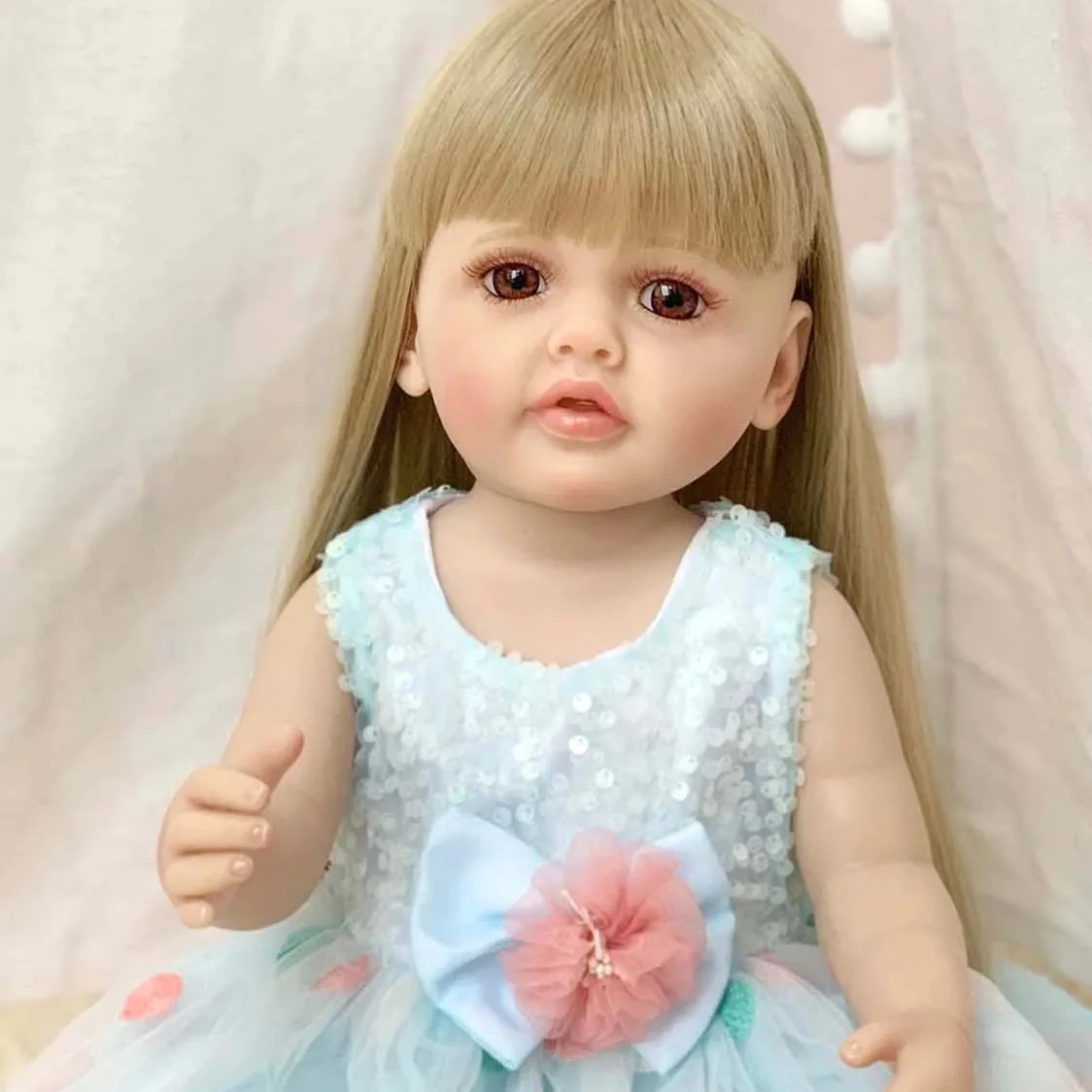 Cute simulated baby Soft Long Hair Real Life Vinyl Girl Toddler Reborn Dolls Silicon Recien Nacido