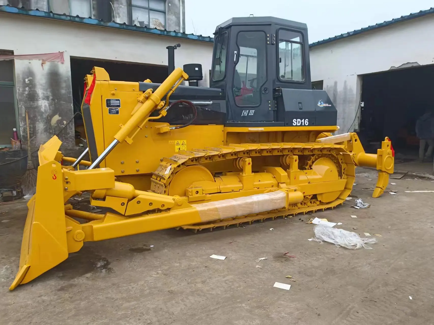 High Efficiency Used Bulldozer Chinese Famous Brand Shantui SD16 Bulldozer 17 Ton Hydraulic Crawler Bulldozer for Road Building