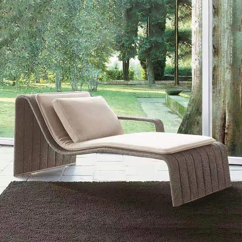 Hot Sale outdoor sun lounger furniture garden lounge chair Outdoor rattan sofa hotel club balcony lazy lounge chair