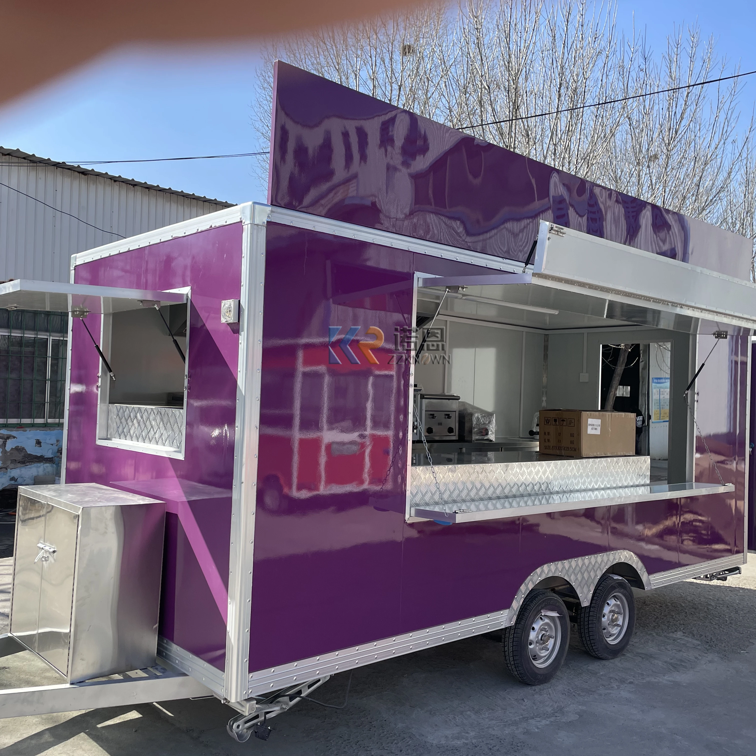 2024 грузовик быстрого питания ресторанная тележка торговый фургон для общественного мобильный прицеп продажи в Австрии