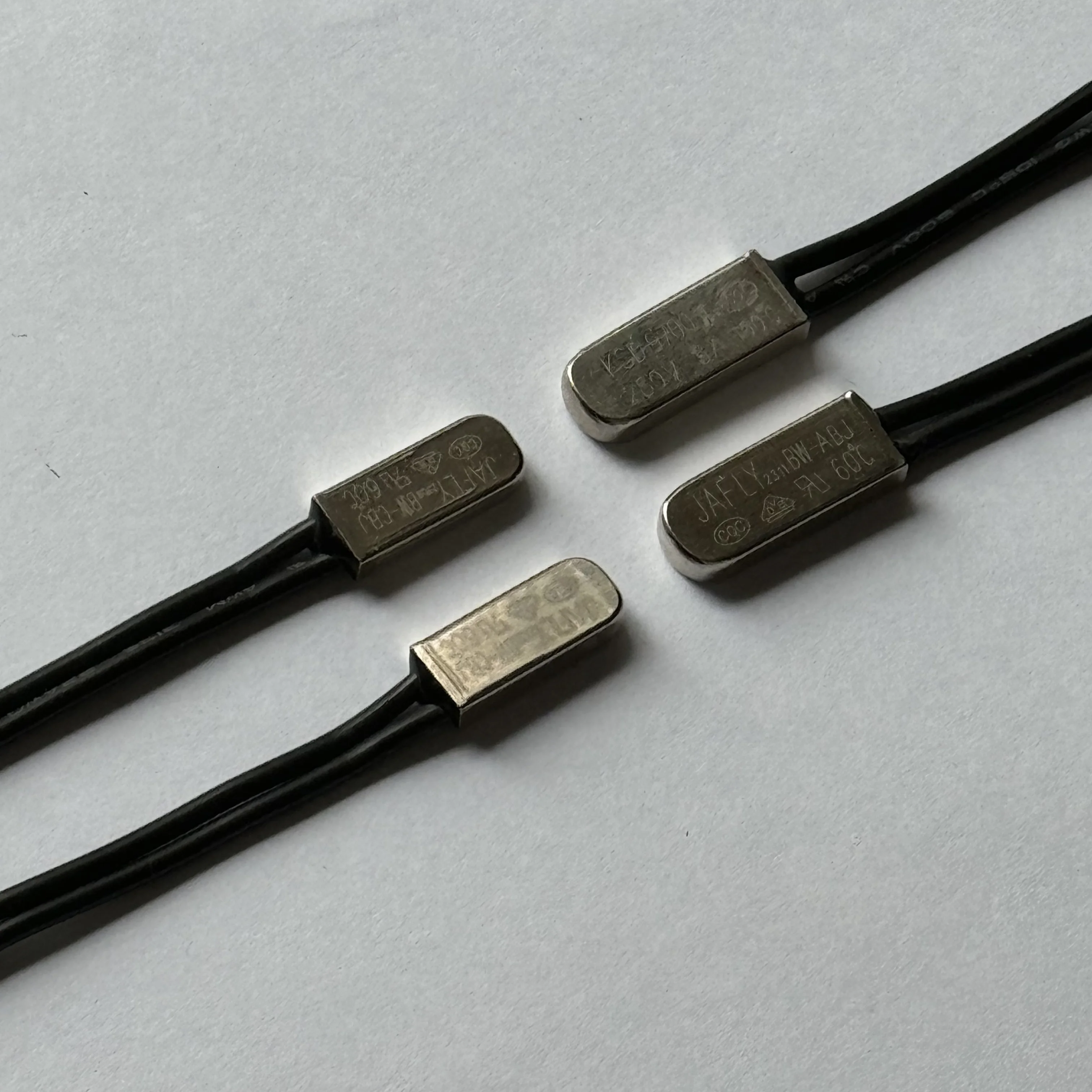 Thermal Overload Protector Bimetal Thermal Cutoff Switch Temperature Limit Switch