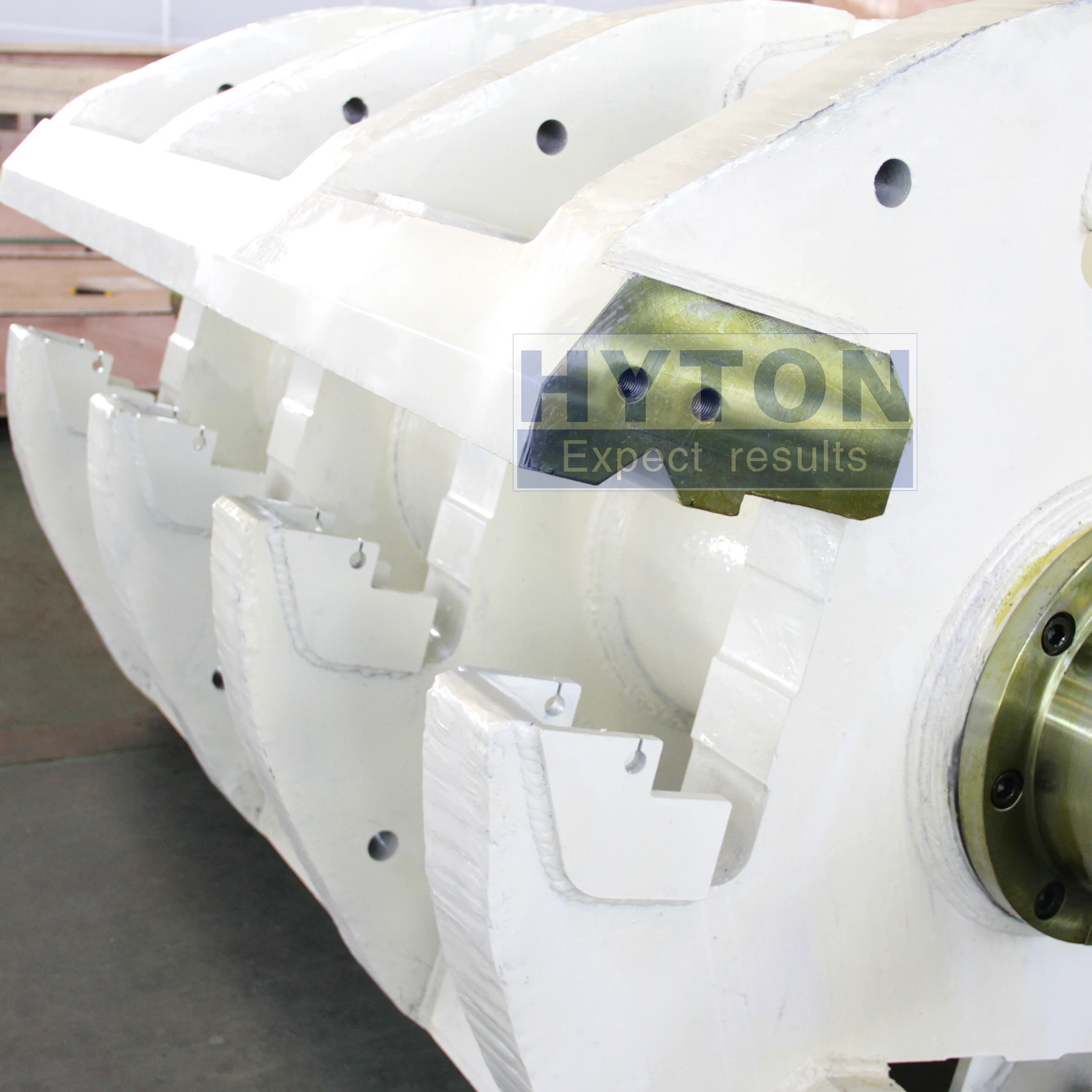 Apply NP1520 Np1213 Np1315 Impact Crusher Spare Parts Shaft Assembly HT-N91050062