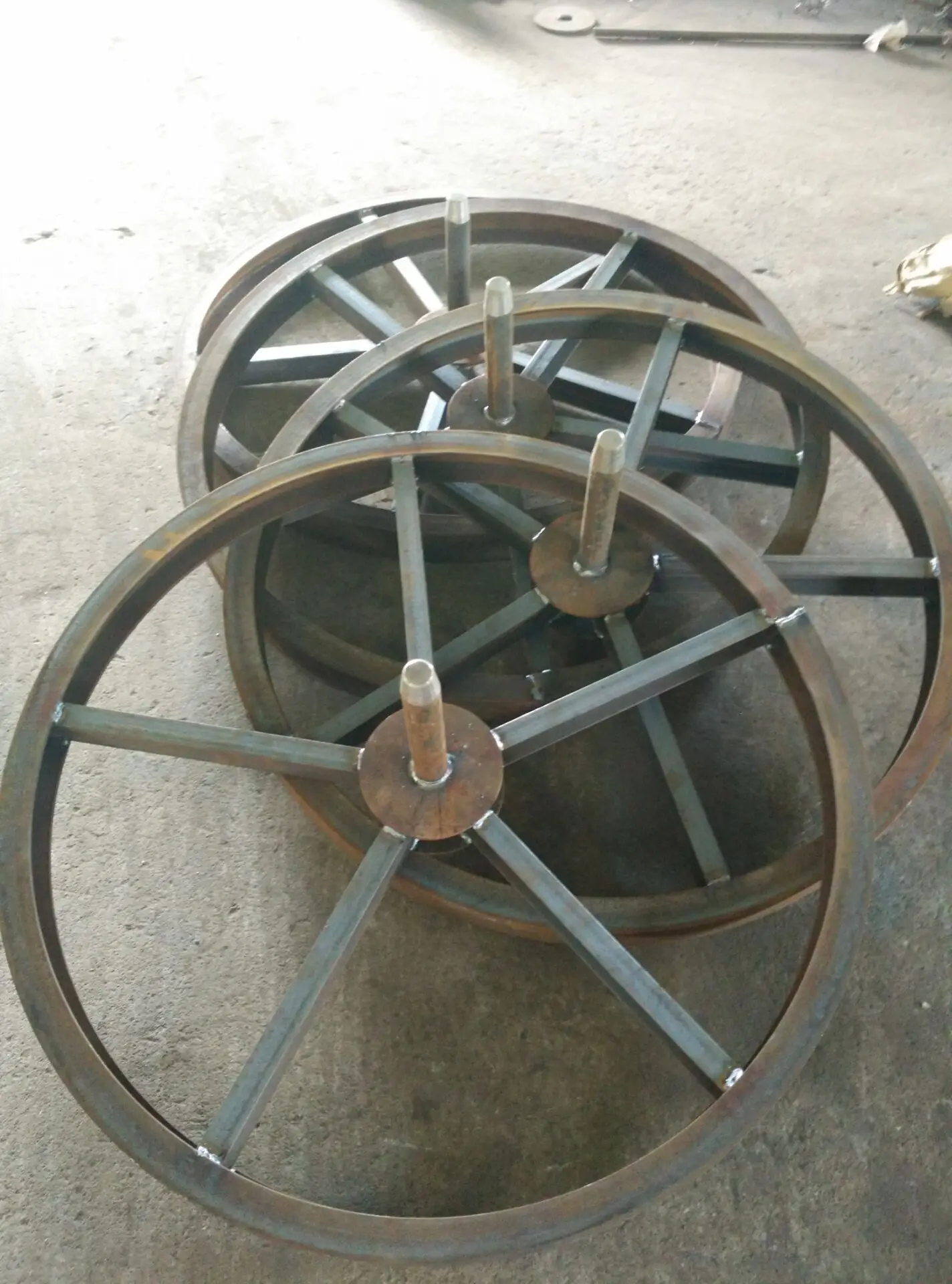 Various Good Quality Lying Horizontally Roller Standard Cable Drum