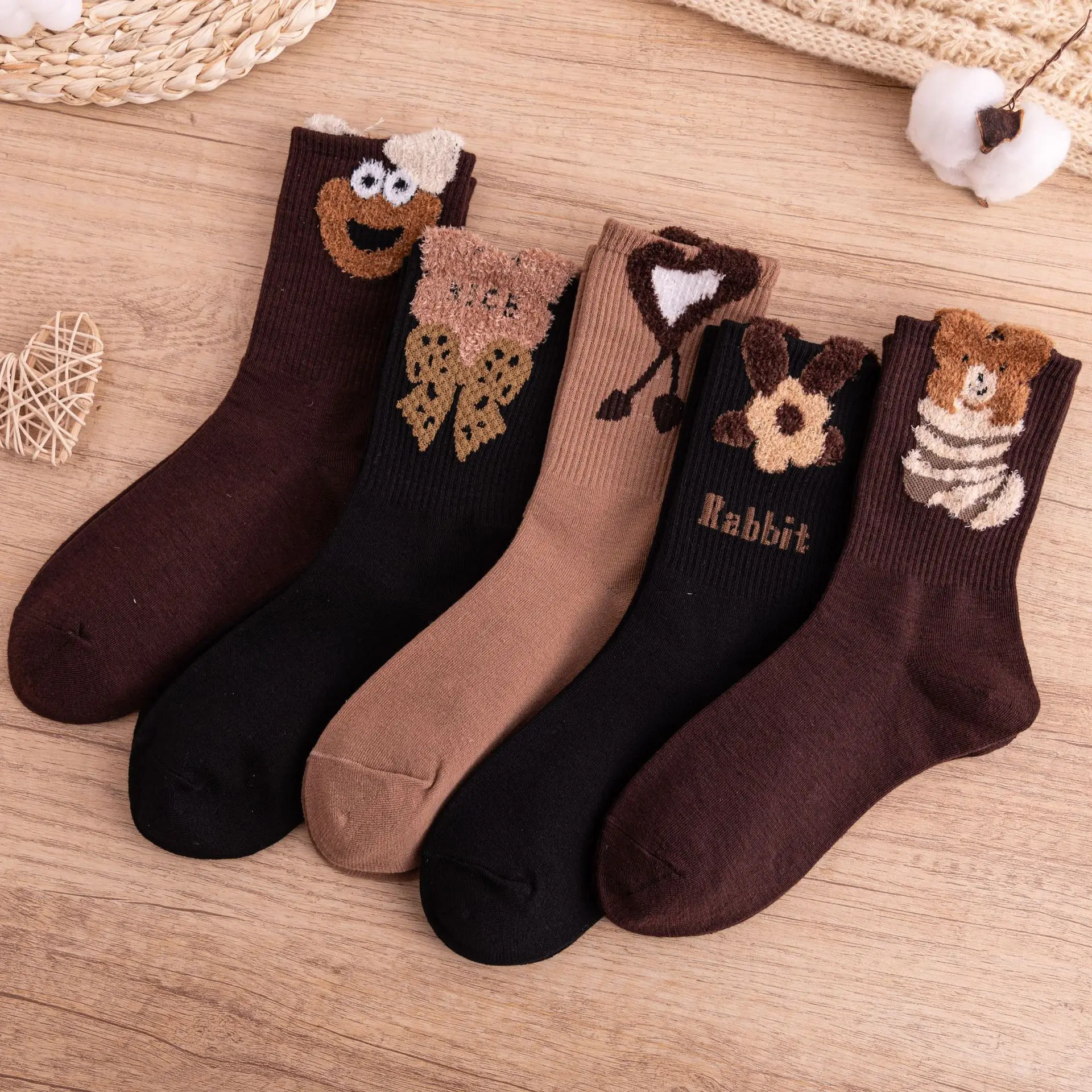Wholesale Brown Teddy Bear Cartoon Socks Women Casual Cute Novelty Cotton Crew Socks