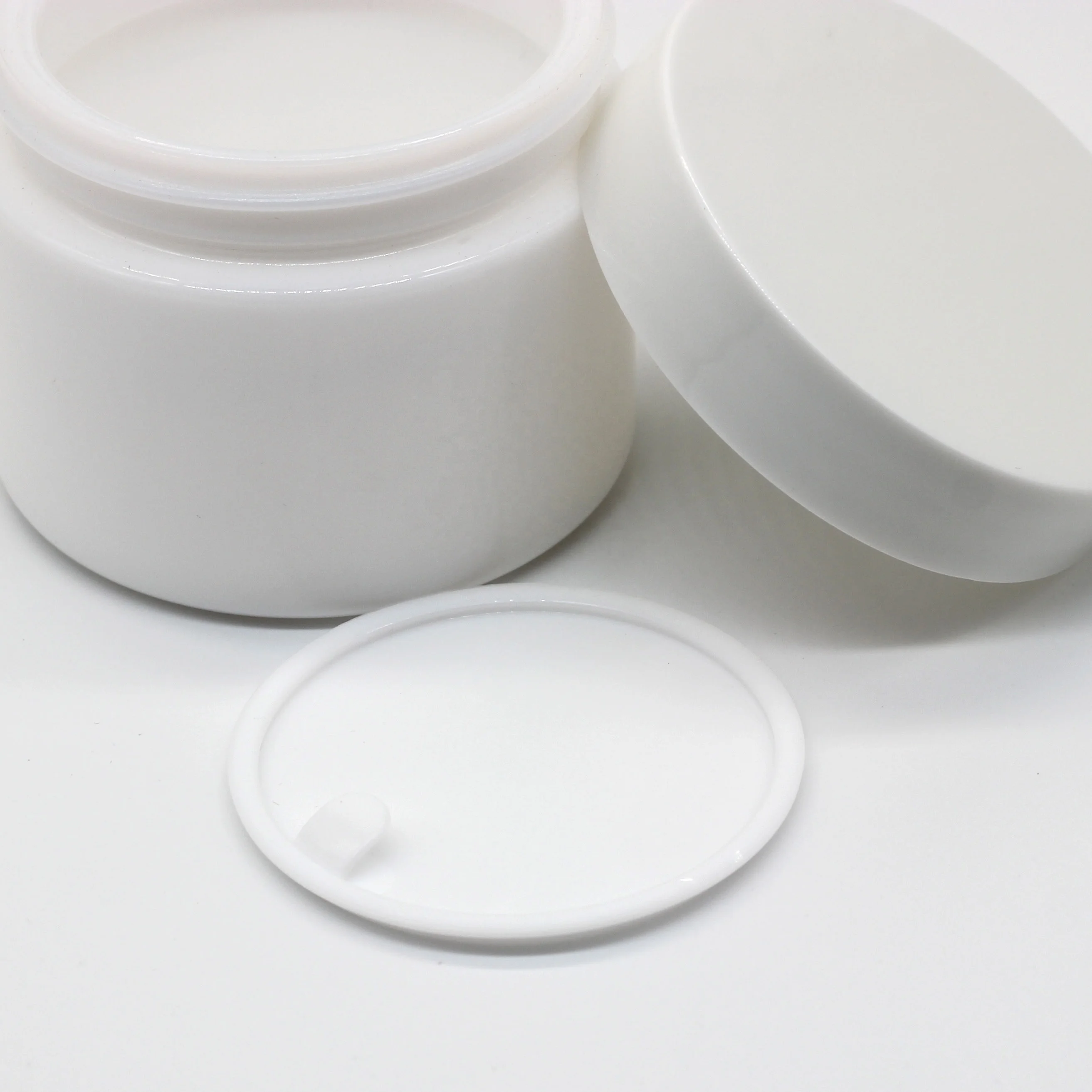 
wholesale China factory 50g opal glass jar for skincare packaging 