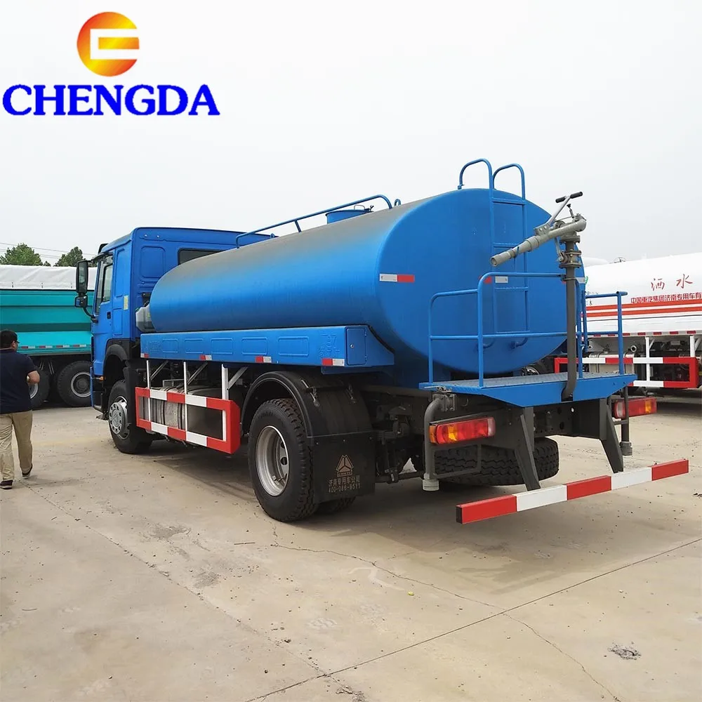 HOWO Water Spraying Truck 5000Liters Water Tanker Truck 129HP Euro 4 For Sales