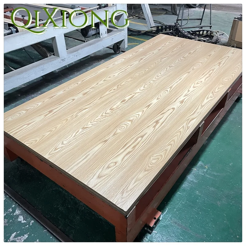 QIXIONG 2023High quality 3mm 6mm 12mm 15mm 18mm fibreboards white melamine mdf hdf board for Furniture