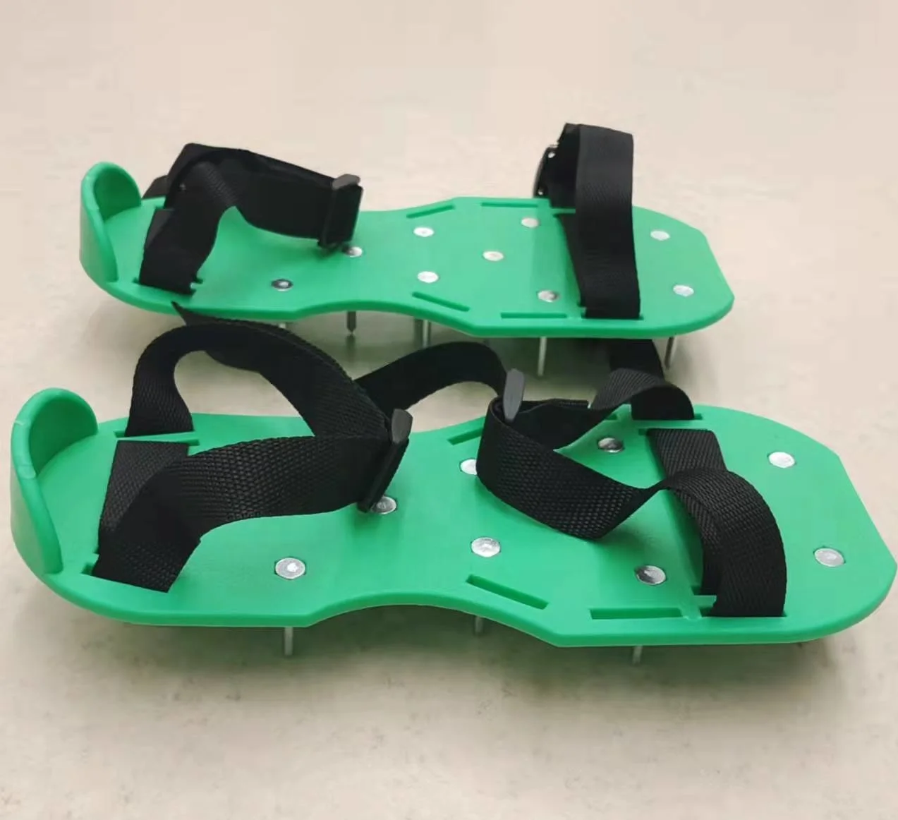 Self-leveling floor paint construction tools nail soles spike shoes epoxy shoes