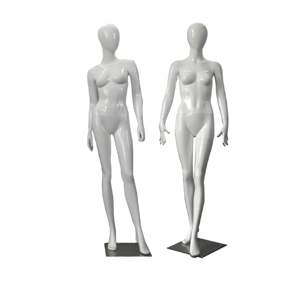 Faceless mannequin full body standing female manikin