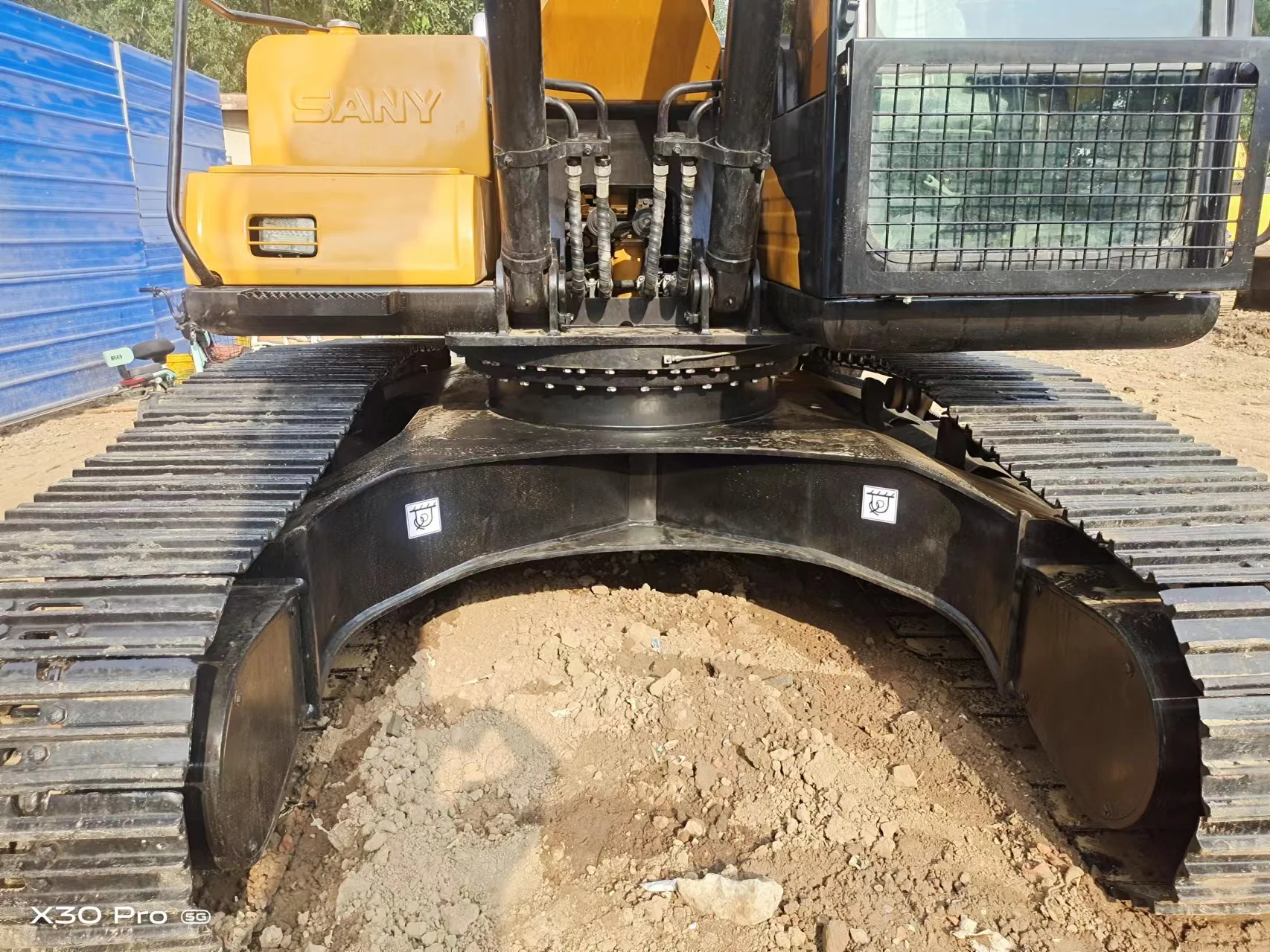 Used high quality SANY SY215C 215c 21 ton hydraulic crawler excavator construction machinery digger for sale