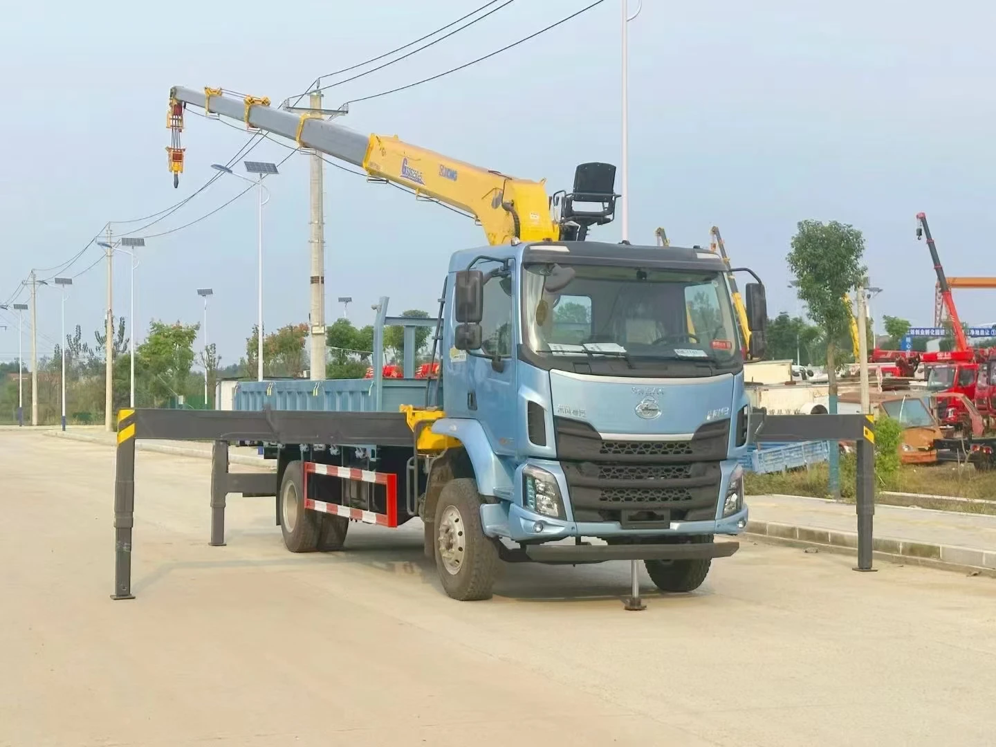 Hot Selling 14000kg All Terrain Mobile Hydraulic Truck Crane Telescopic Arm Truck Crane