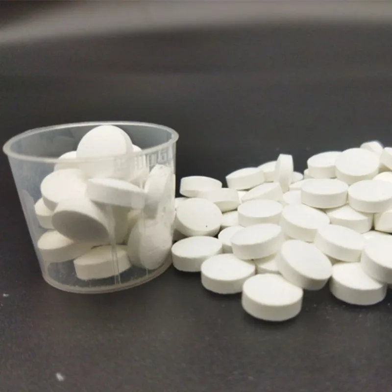 Cooling Water Treatment Chemicals Water Purifying Tablets For WC Deodorization