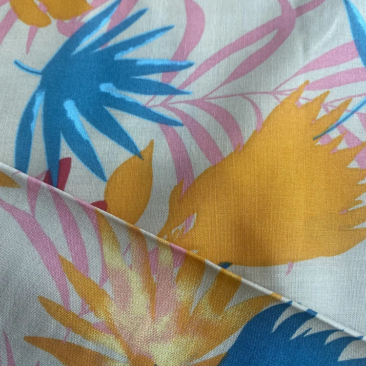 Shaoxing textiles wholesale 2023 high quality 45s 100% rayon 95gsm viscose/rayon  fabric for clothing