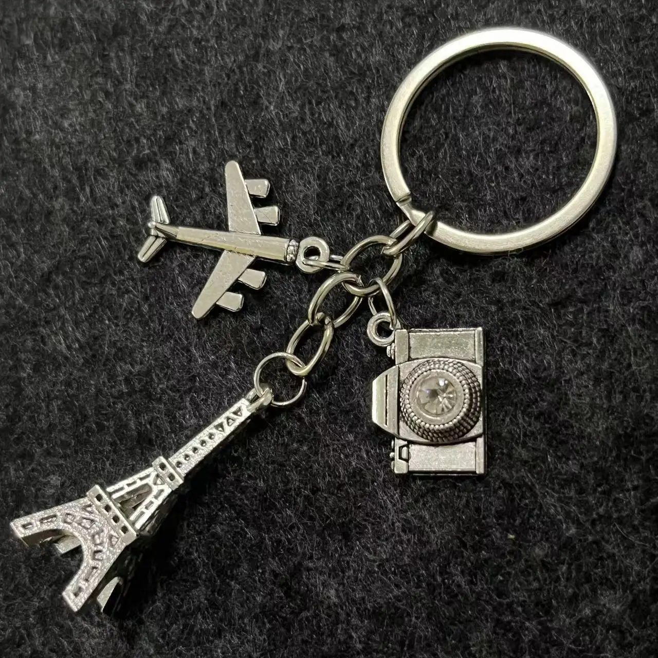 Airplane Camera Paris Tower Keychain Travel Creative Memorial Gift Keychain Accessories