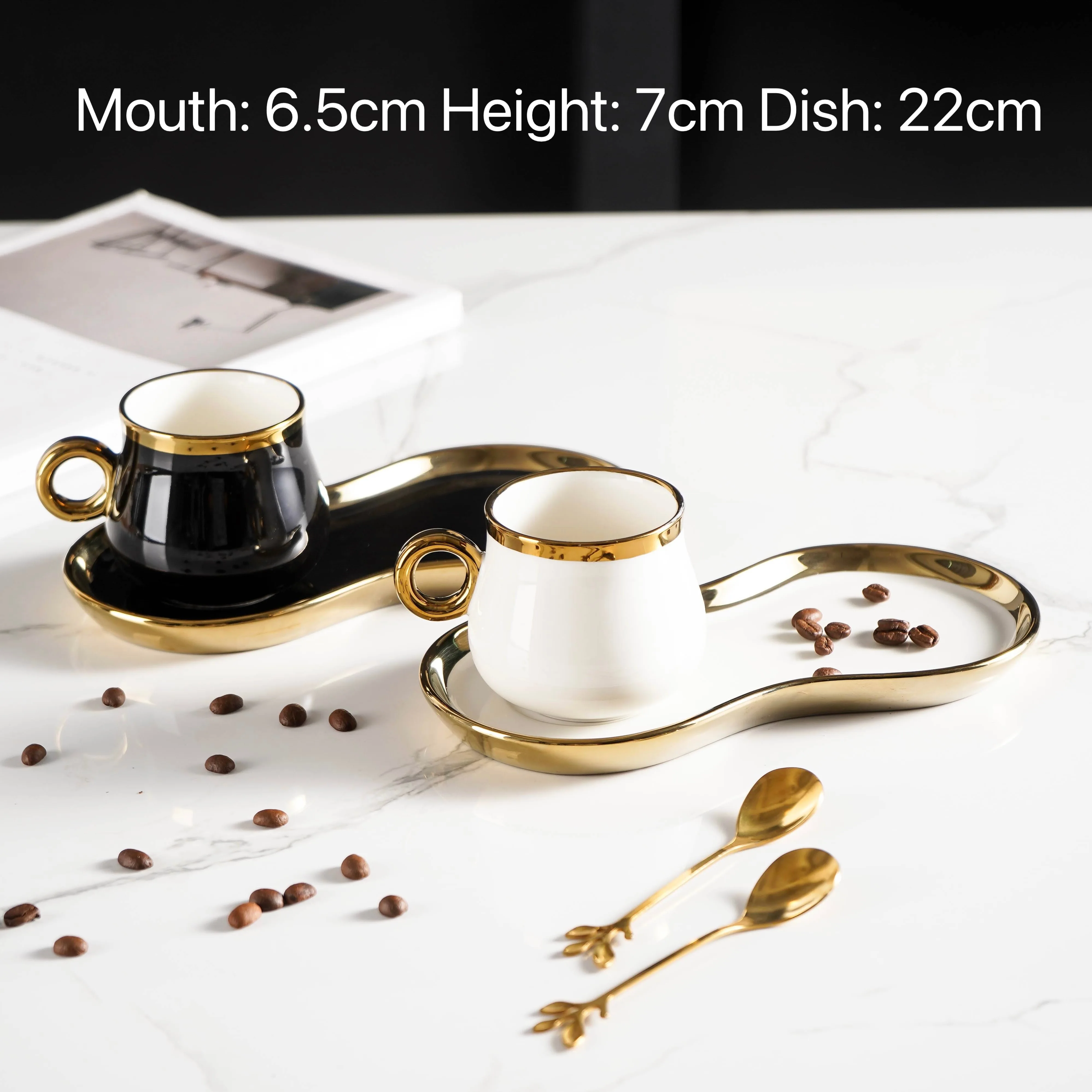 Керамическая кофейная чашка и блюдце из костяного фарфора с золотым ободком черно-белая многоразовая для чая кофе логотипом на заказ