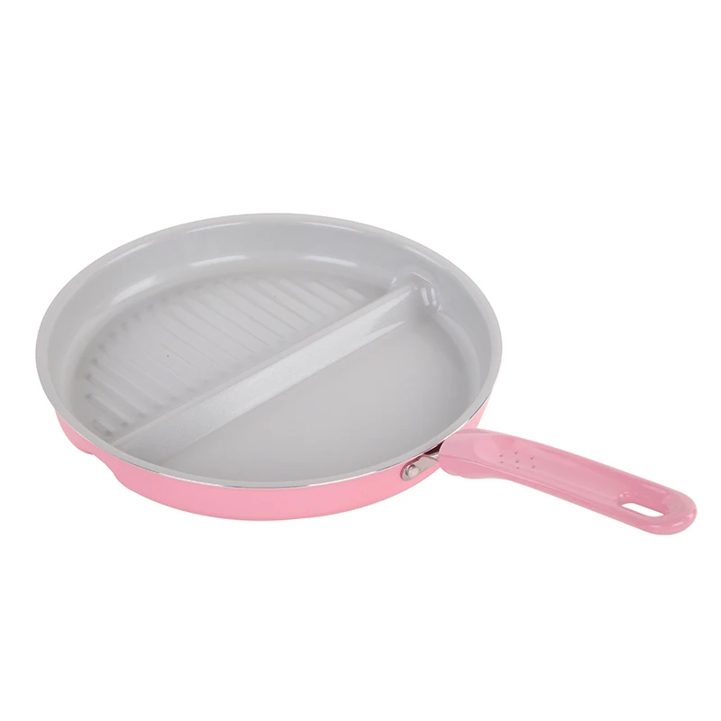 high quality non-stick pan with 4 pancake