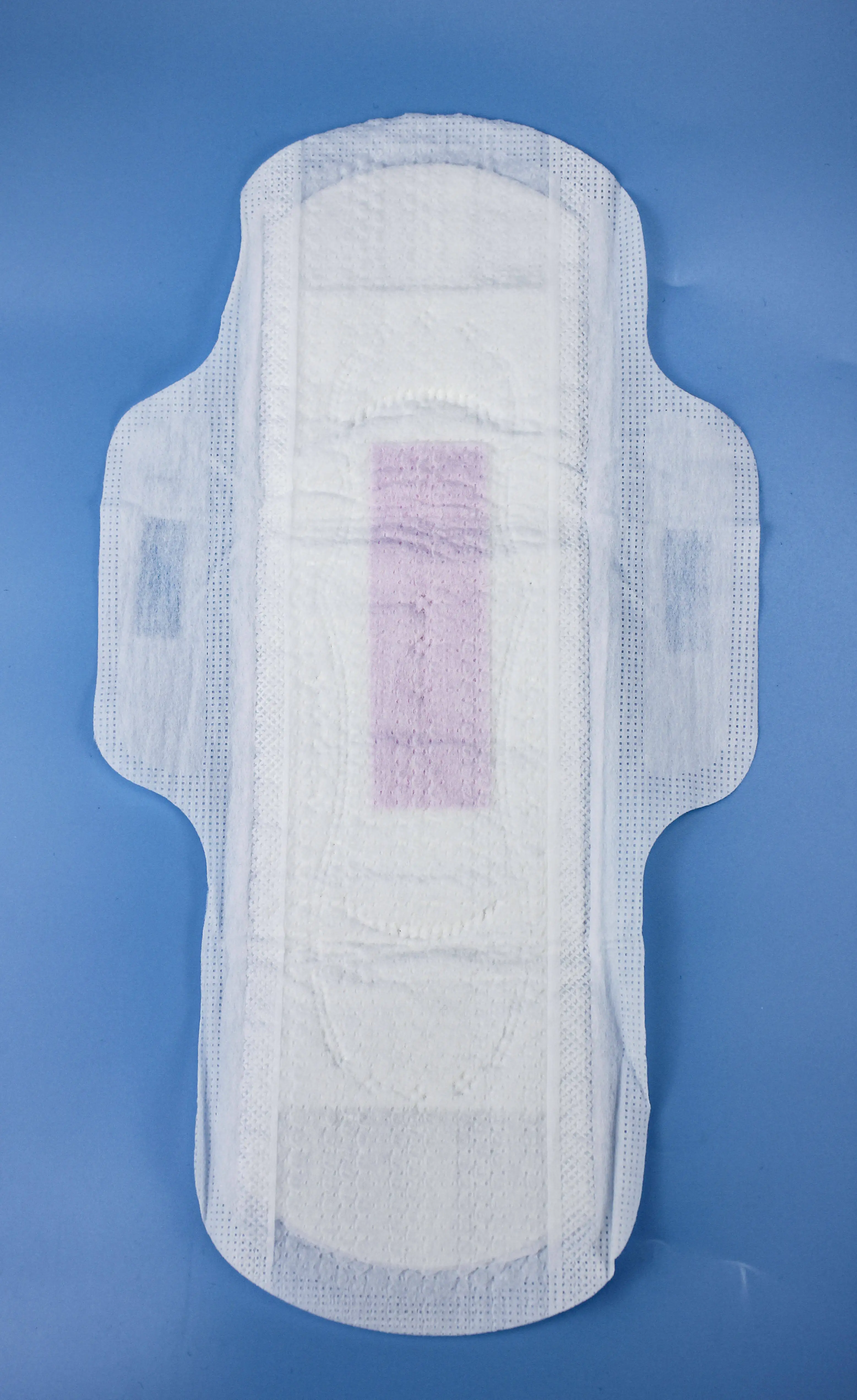 Organic sanitary pads with super absorbent polymer