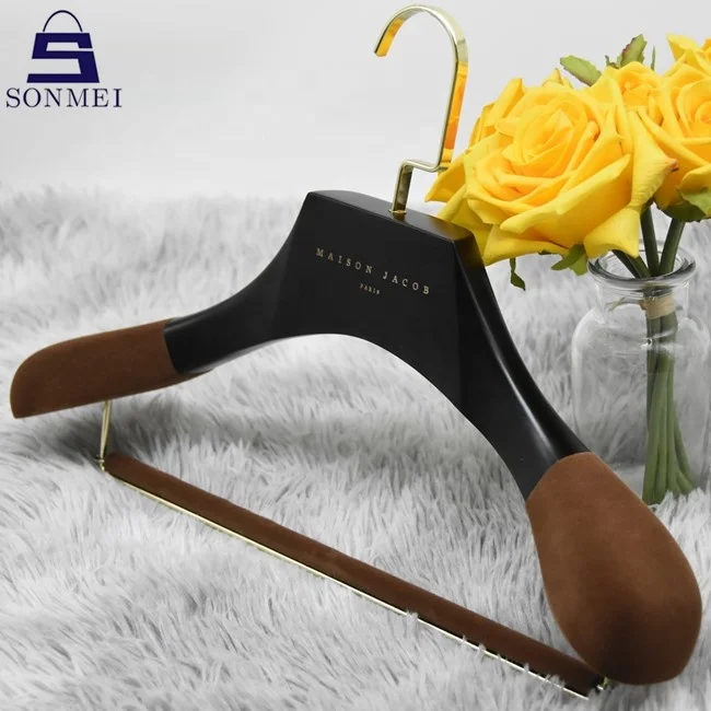 luxury suit hanger.jpg