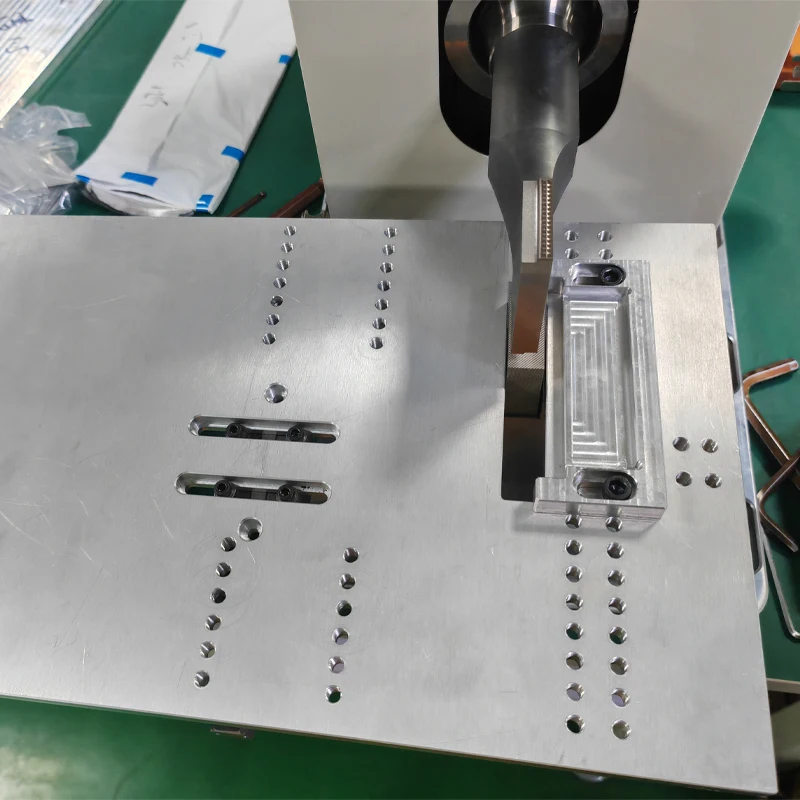 Lithium Battery Ultrasonic Spot Welding Machine Metal Welding Machine Used For Battery Tabs Welding