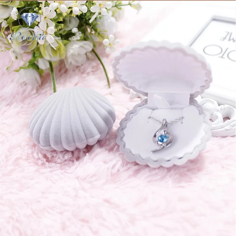 Shell Shape Lovely Velvet Wedding Engagement Ring Box Holder For Earrings Necklace Bracelet Jewelry Display Gift Box