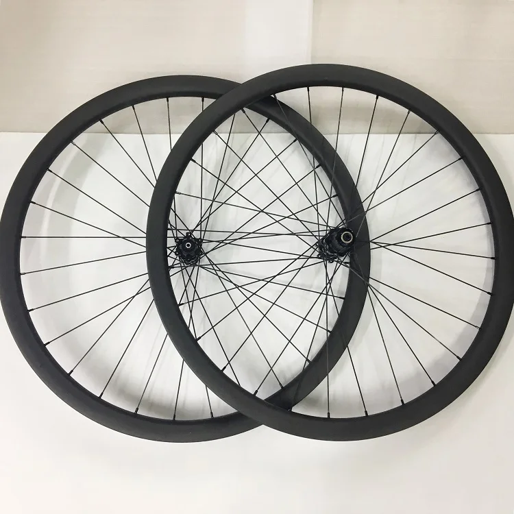 Hot products 700c carbon fiber wheel 40MM carbon clincher wheelset