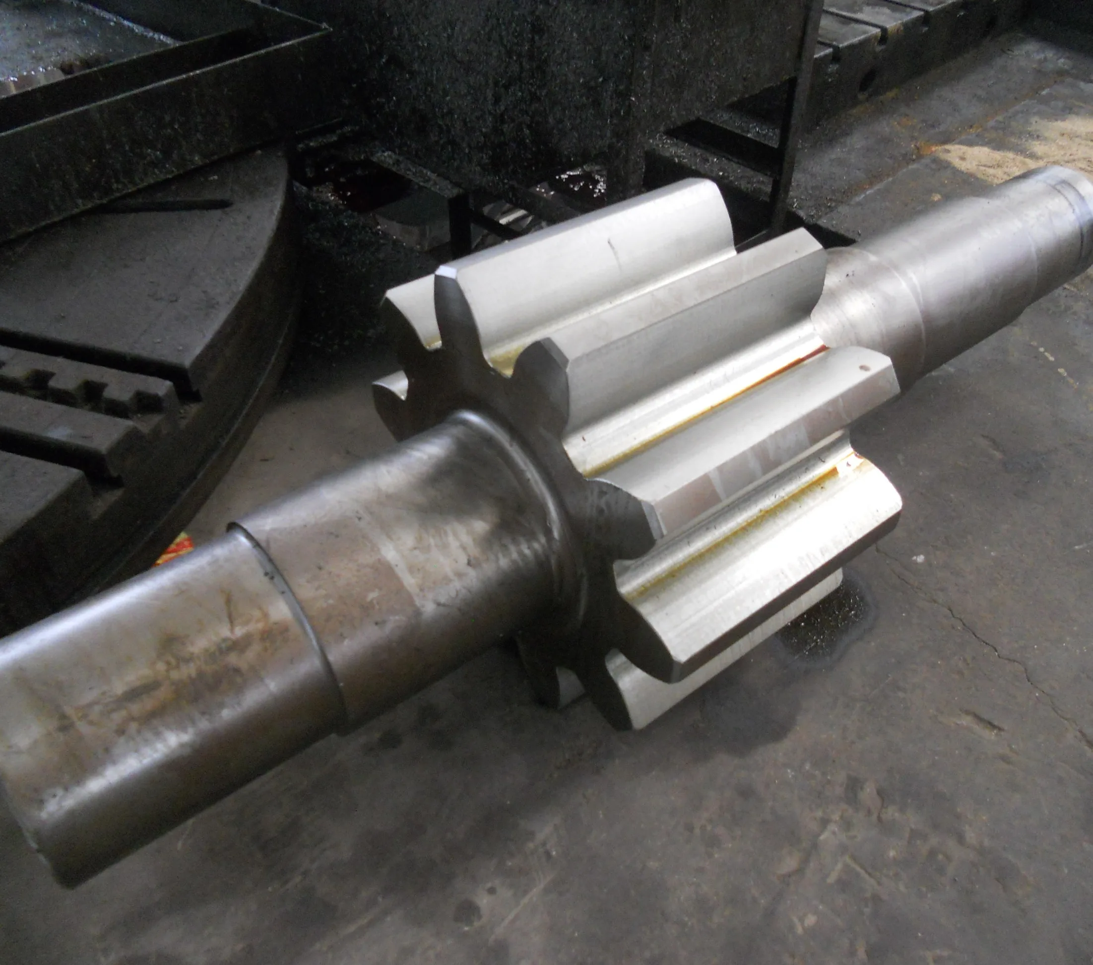 Double-helical Customized Cnc Milling Machining Rotary Kiln Forging Steel Main Shaft And Wheels Spur Gear Shafts