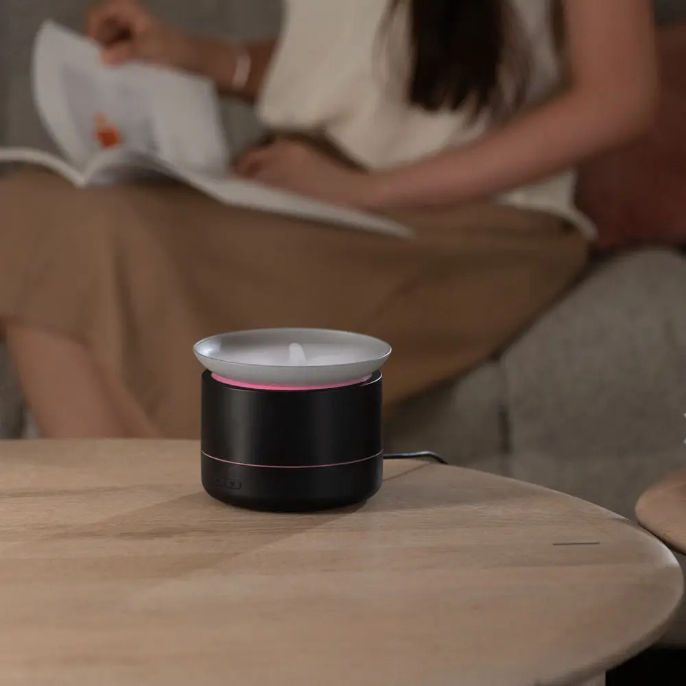 New aroma diffuser Essential oil atomizing diffuser electric incense burner Fog mute household humidifier Air air purifier