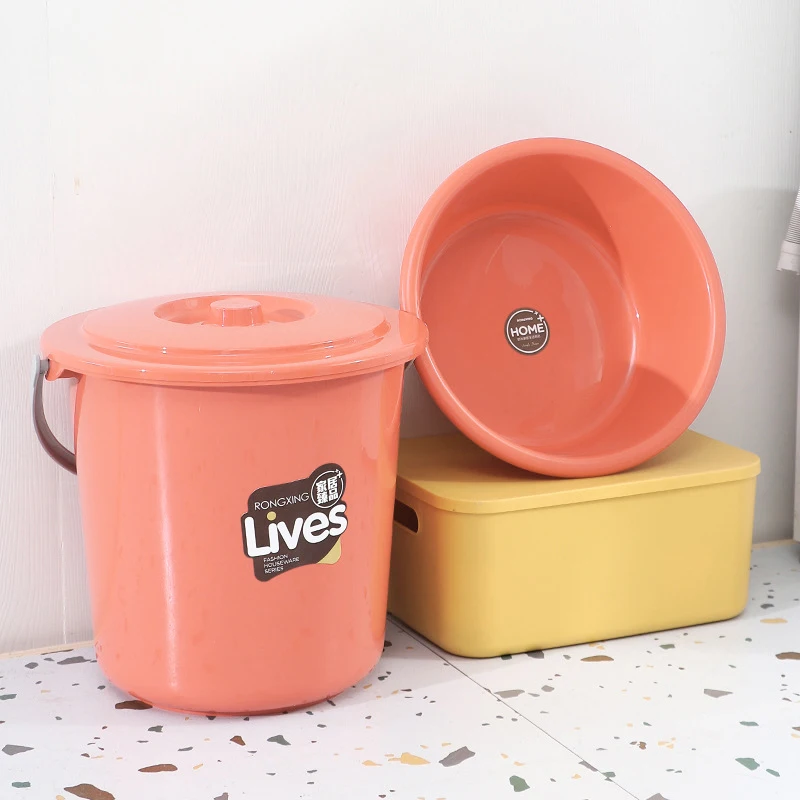 2024 Highly Recommended 37.5L Large Capacity PP Plastic Bucket With Handle and Lid for Home Bath Kitchen Use