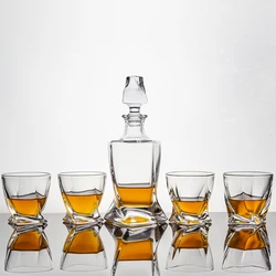 5-piece Crafted Crystal Whiskey Decanter & Whiskey Glasses Set Crystal Decanter Set With 4 Whiskey Glasses