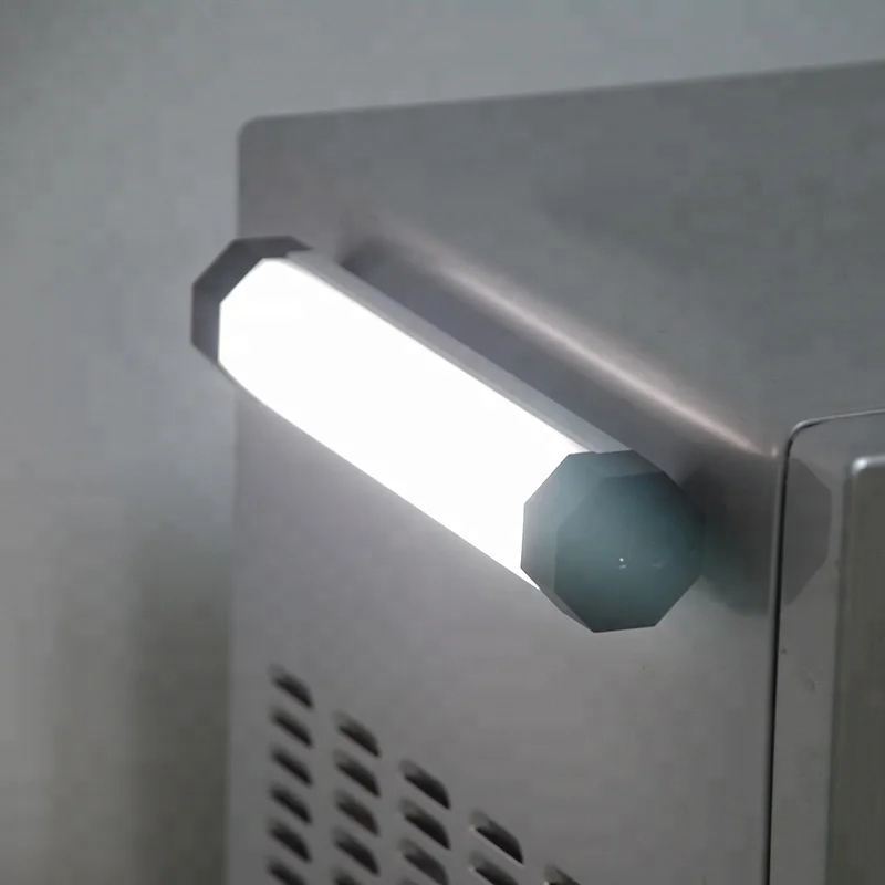 UYLED Q8 3.7V 2600mah 2W Outdoor Camping Led Magnetic USB Rechargeable Portable Emergency Flashlight Torch