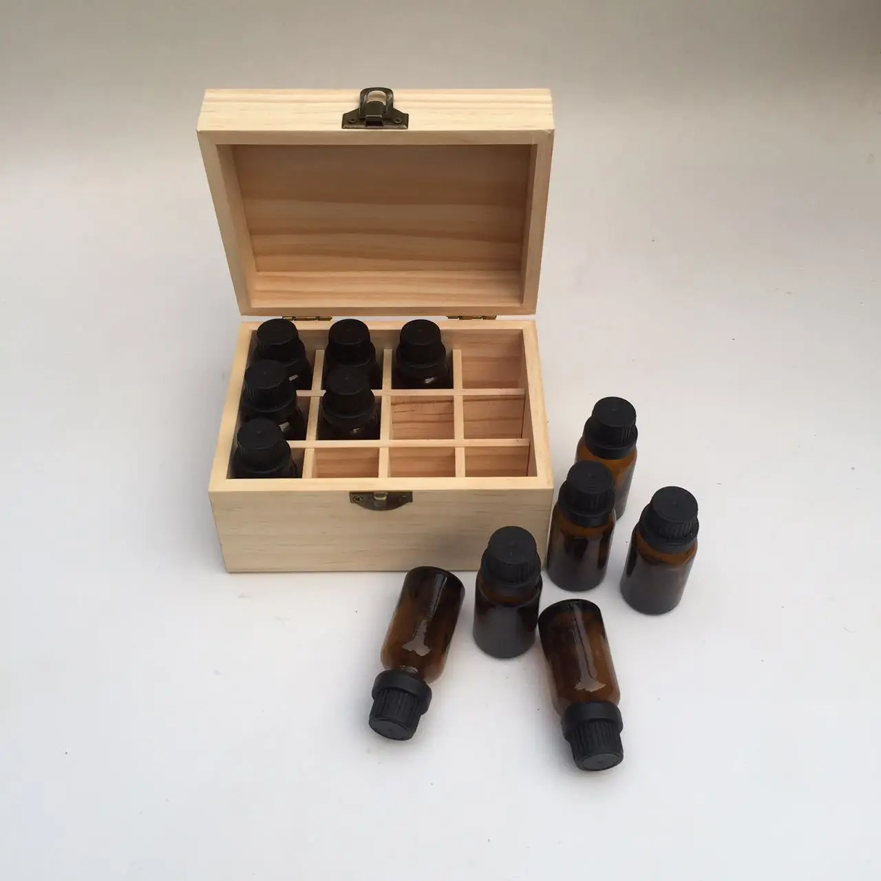 Factory direct supply custom essential oil storage box essential oil packing box essential oil package box