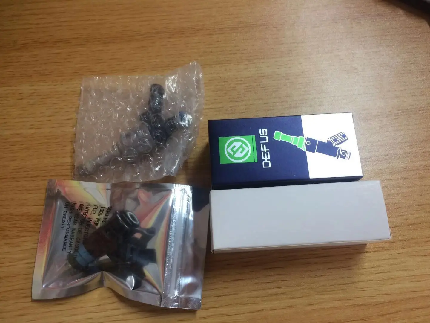 DEFUS good quality low price gasoline injectors 195500-4450 for Mazda RX 8/1000/323 CV 1996-2003 1.8 D OEM 195500-4450