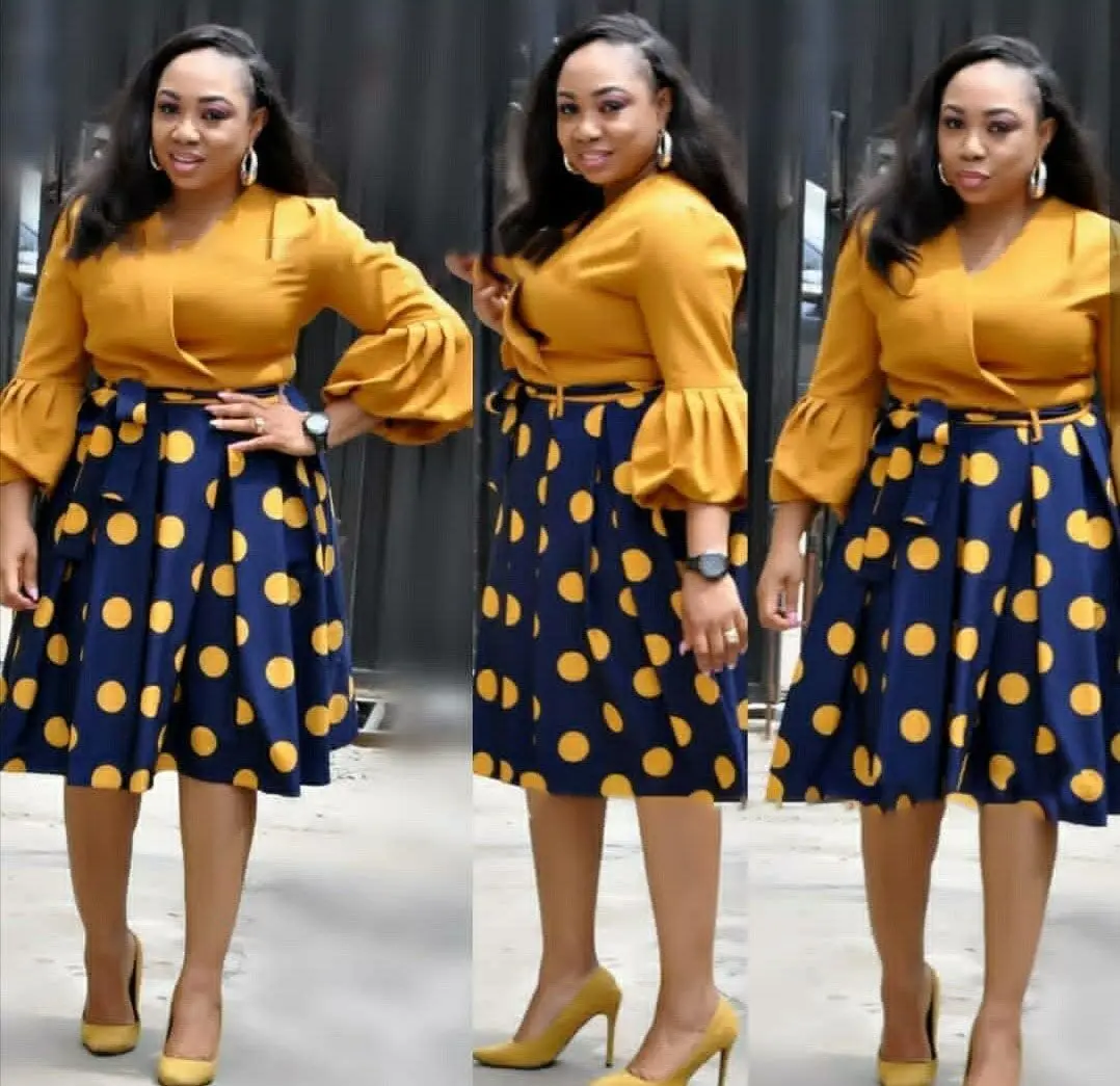 
L to 3XL New Plus Size V-neck Lantern Sleeve Color-blocking Polka Dot Pleated Swing Dress 