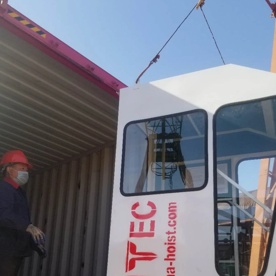 China Sale Flat-Top Construction Tower Crane with spare parts 10Ton