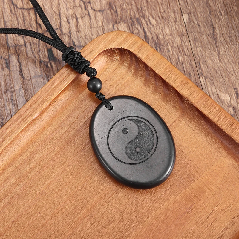 EMF Protection 360 Rotation Natural Russian Shungite Tumbled Stone China Yin Yang Pendants For Gift