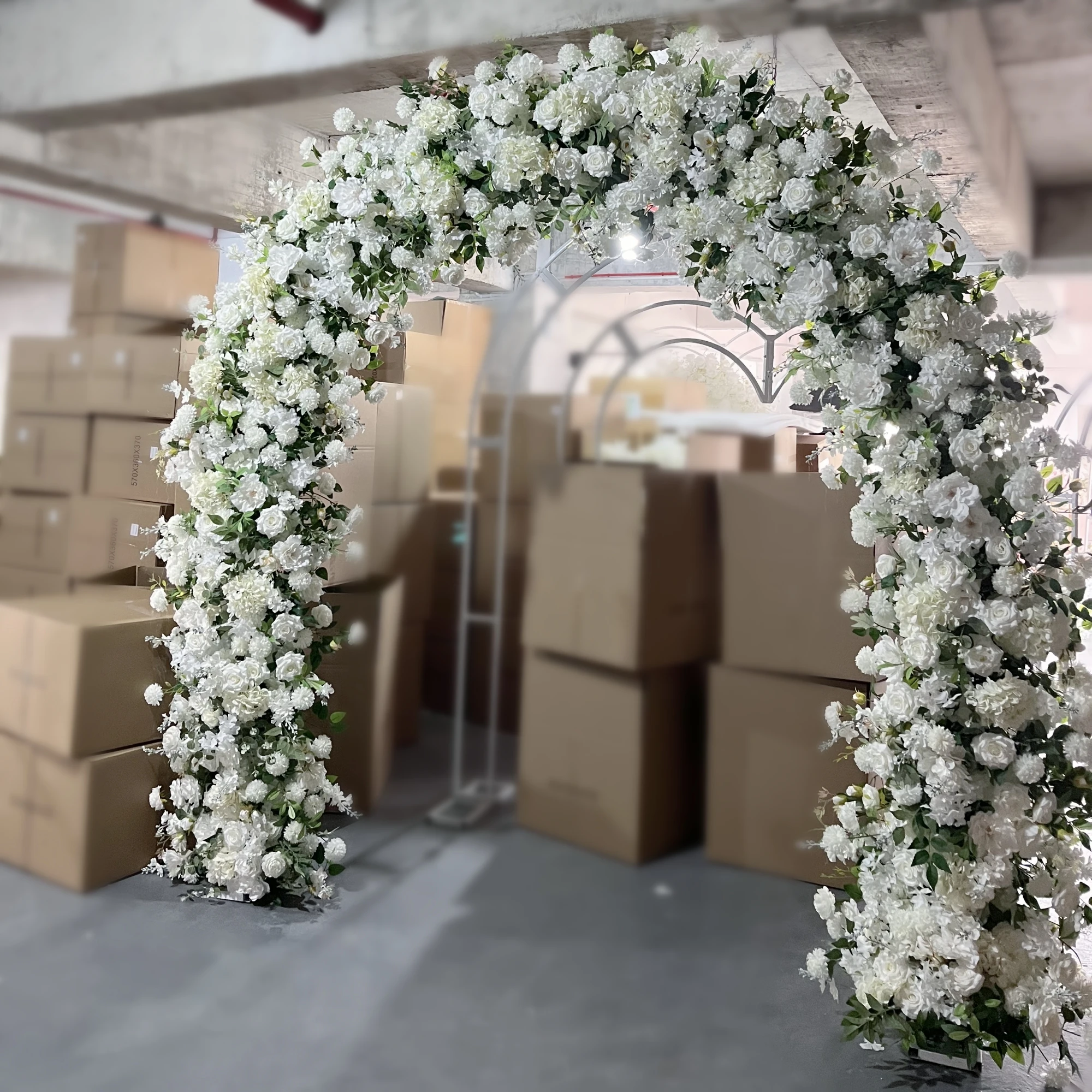 Photography Props Silk Flower White Hydrangea Artificial Rose Flower Wedding Garden Entrance Arch Designs Outdoor for Ceremony
