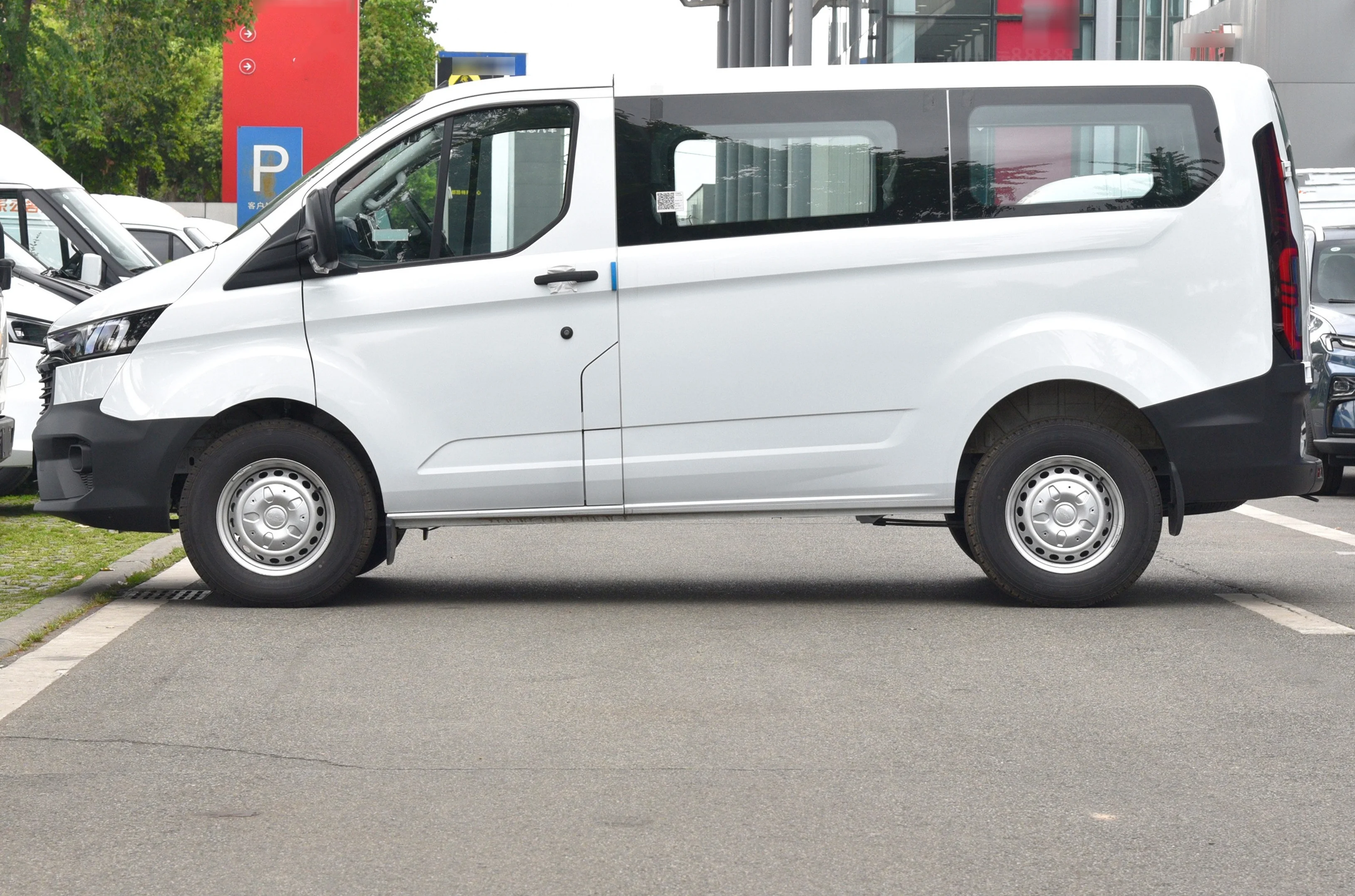 JMC Transit 2023 2 0 т Многофункциональный ручной пассажирский фургон дизельный LHD для продажи мини-camion alibaba китайский