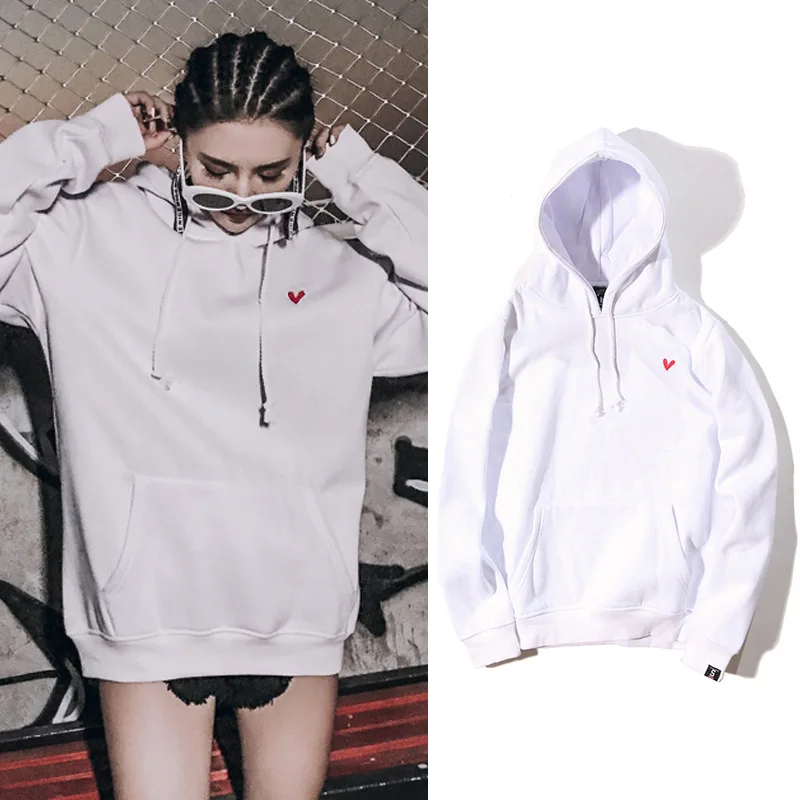 Женский спортивный костюм