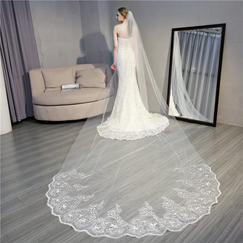 One Layers Lace applique White long  High Quality Wedding bridal Veils with comb in stock