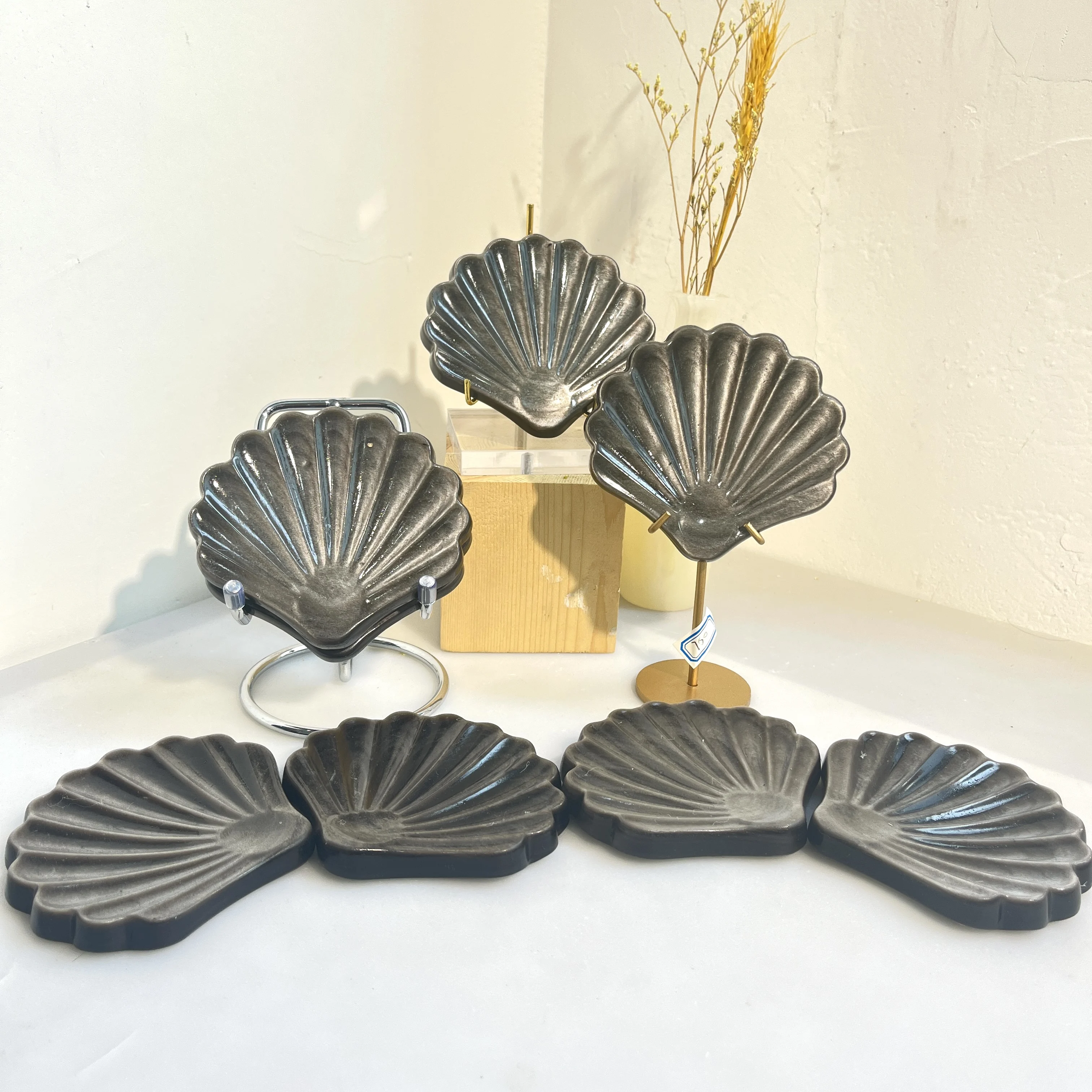 Cheap Price Caved Shell Shape Crystal Crafts Natural Obsidian Stones Crystal Shell Obsidian Shell For Soul Healing