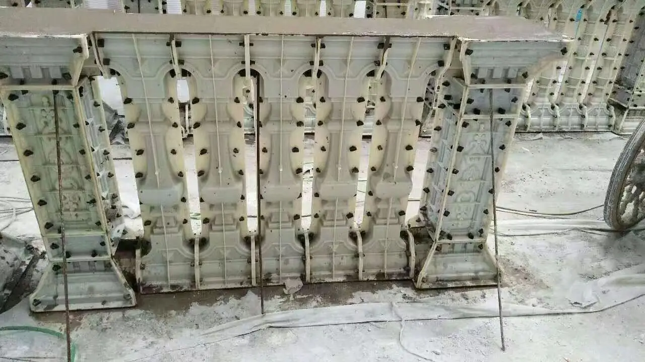 Reazone 2022 New Design Concrete rail mold Casting in place double round Baluster balustrade plastic concrete Mold